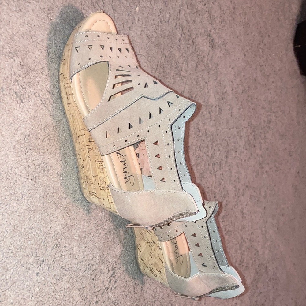 Girls size 1 wedges